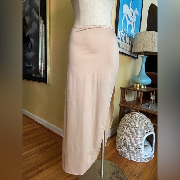 side split slip - Picture 1 of 4